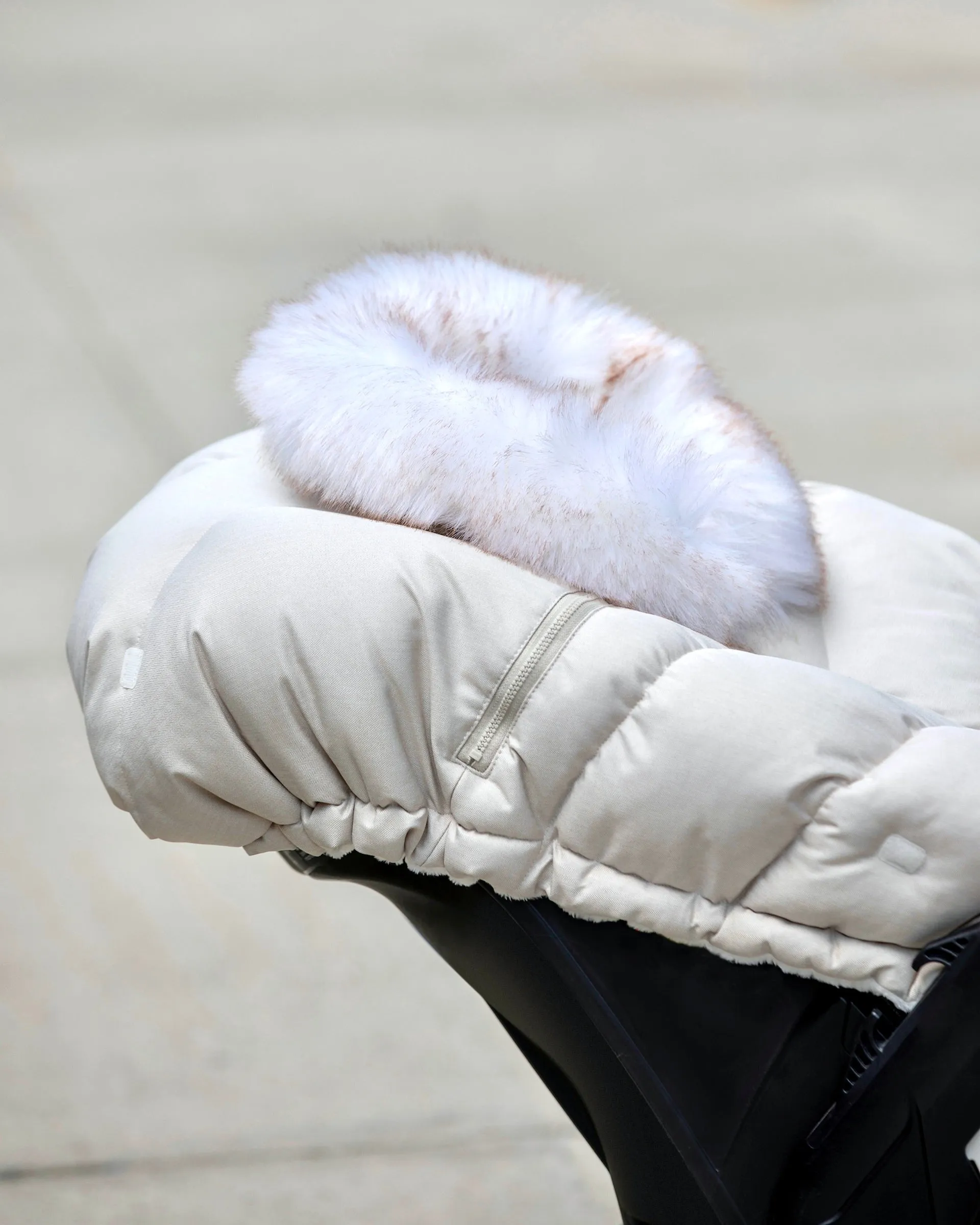 Car Seat Cover Cocoon - Tundra