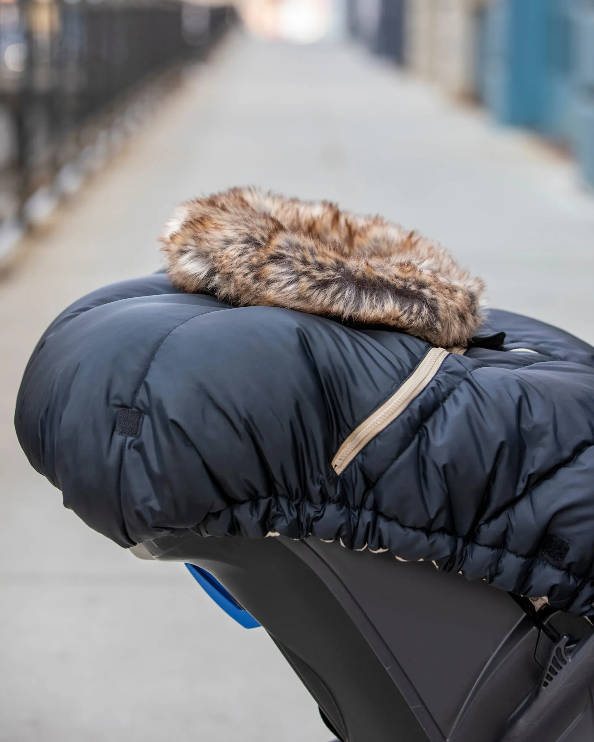 Car Seat Cover Cocoon - Tundra