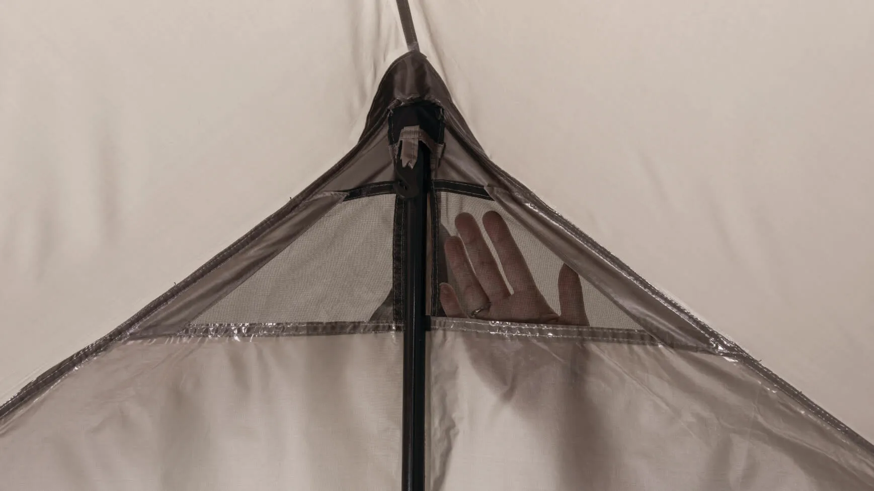 Easy Camp Moonlight Cabin Moonlight Grey | Buy Easy Camp Moonlight Cabin Moonlight Grey here | Outnorth
