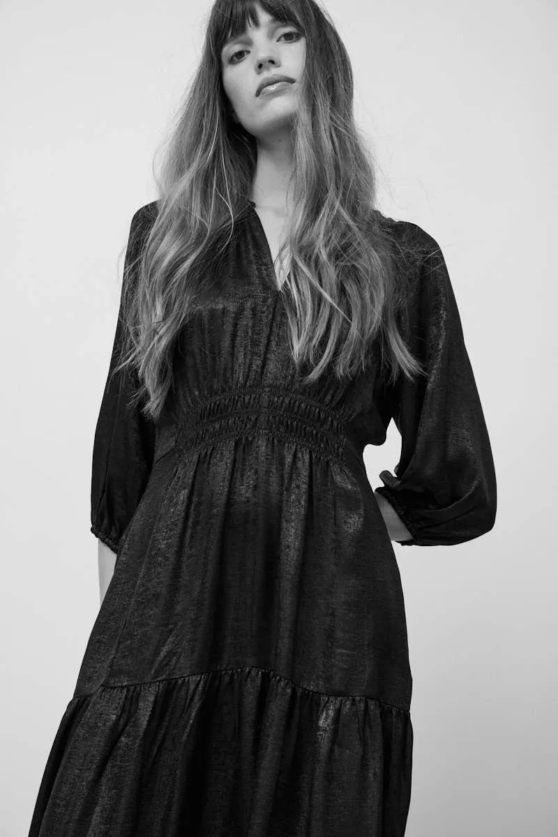 EASY DRESS WITH SHIMMER