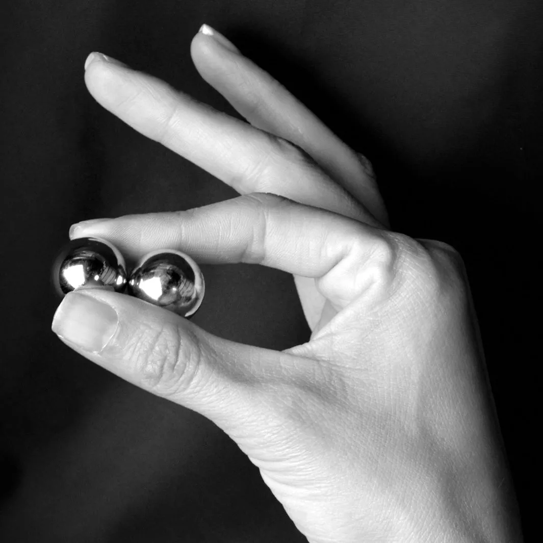 Fetish Fantasy Limited Edition Metal Ben Wa Balls